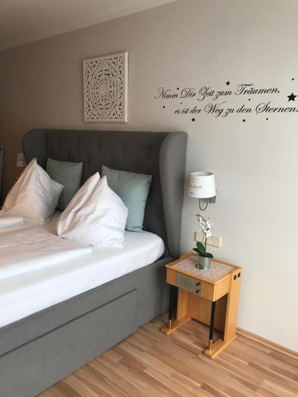 Happystayapartments Villach Bagian luar foto